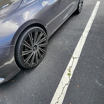 Massiv 921 Wheel 22x8.5 5x114.3 & 5x127 Black Machined 38mm - FREE T-SHIRT INCLUDED!