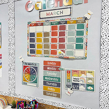 Black Dots Straight Bulletin Board Borders