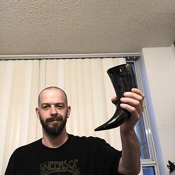 Drinking Horn, Large the drinking horn is amazing
