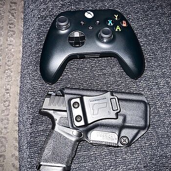 Profile IWB Holster in Right Hand for: Springfield Armory Hellcat Micro Love it
