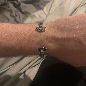 Thor Cuff, Stainless Steel Perfect for every day where in today’s modern world
