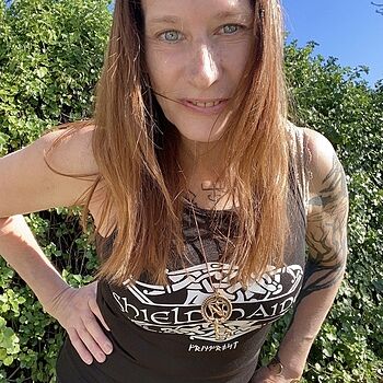 Gym Racerback Vest, Shieldmaiden, Black Great fit thanks i have