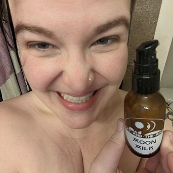 Moon Milk Silly smooth skin in no time