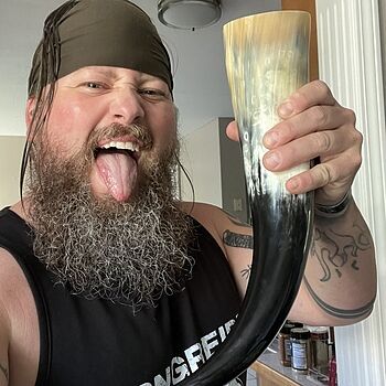 Drinking Horn Set Love my drinking horn