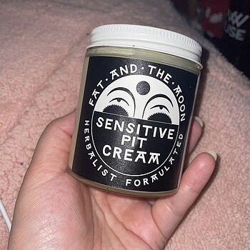Sensitive Pit Cream Love it 😍