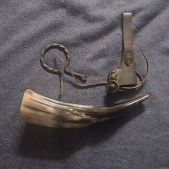 Drinking Horn Set excellent