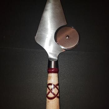 3 in 1 Pizza Cutter, Slicer and Server Unique