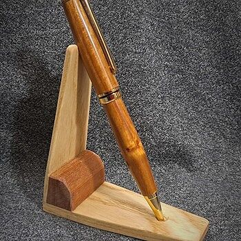 7mm Pen Kit Bundle: 8 Pen Kits and 3 sets of FREE Bushings and one 10 pack of Cocobolo Blanks Excellent value in this bundle