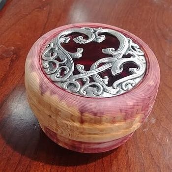 8 Set of Filigree Bowl Lids in Antique Pewter I'm VERY happy with these Filigree Bowl Lids and recommend them.