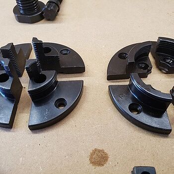 Utility Grip 4 Jaw Chrome Lathe Chuck System: with 2 sets of jaws and Super 8-1/4 Finishing Jaws Absolutely love it