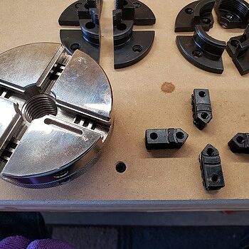 Utility Grip 4 Jaw Chrome Lathe Chuck System: with 2 sets of jaws and Super 8-1/4 Finishing Jaws Absolutely love it