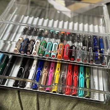 Slotted Flexible Pen Display Plastic Accessory Tray (4 pack) Love it!