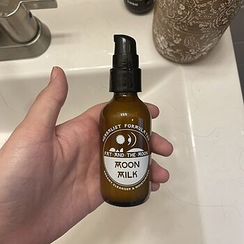 Moon Milk super hydrating, smells amazing, balancing