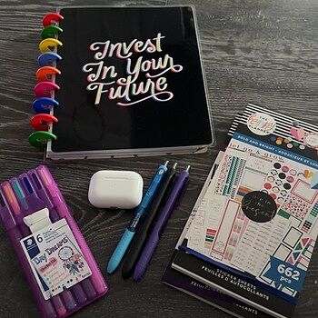 Undated Big Dollar Energy Happy Planner - Classic Budget Layout - 12 Months LOVE it ! I can’t express enough how much I do.