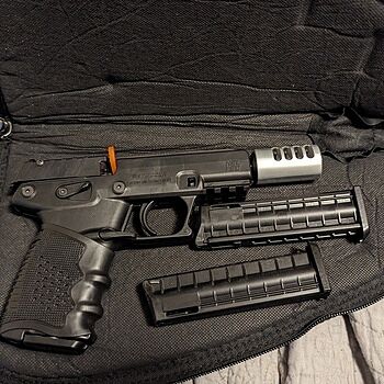 KelTec P17 .22lr Pistol, Blk - P17BLK Fum .22 pistol!