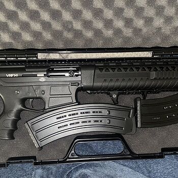 Rock Island Armory VRF14 12 Gauge 14" Semi Automatic, Black - VRF14 This was my first picatinny mount and I like the thinness of mlok hand stop better.
