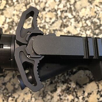PSA AR-15 Pistol 5.56 10.5" 1/7 Phos. 9" LTWT M-Lok MOE EPT SBA4 Great quality and affordable base AR 5.56 Pistol - Now head to the furniture store!
