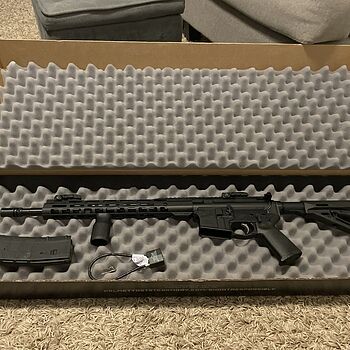 PSA AR-15 16" Mid-Length 5.56 NATO 1/7 Nitride 13.5" Lightweight M-Lok MOE EPT Rifle w/MBUS Sight Set Great gun for the price