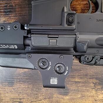EOTech Model 512 Holographic Weapon Sight - 512.A65 Excellent optic