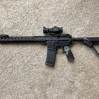 PSA AR-15 16" Mid-Length 5.56 NATO 1/7 Nitride 13.5" Lightweight M-Lok MOE EPT Rifle w/MBUS Sight Set Smooth operating rifle!