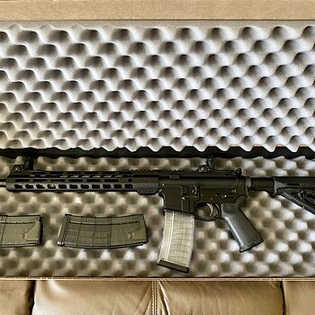 PSA AR-15 16" Mid-Length 5.56 NATO 1/7 Nitride 13.5" Lightweight M-Lok MOE EPT Rifle w/MBUS Sight Set Fantastic!!
