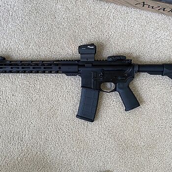 PSA AR-15 16" Mid-Length 5.56 NATO 1/7 Nitride 13.5" Lightweight M-Lok MOE EPT Rifle w/MBUS Sight Set PSA makes a great weapon
