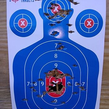 CCI 9mm Bulk Ammo 115gr FMJ 1,000rds Bulk Pack - CC5000BK1000 Two thumbs up
