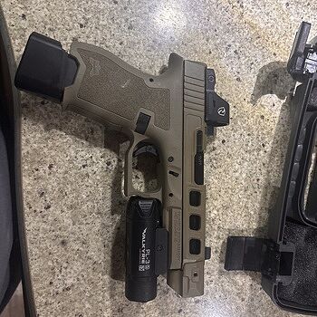 PSA Dagger Compact Complete Polymer Frame, Flat Dark Earth Sadly it was the wrong