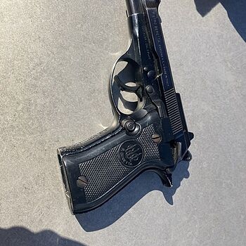 Beretta Model 84 BB 3.8" 13rd .380ACP Pistol, LE Trade In Very Good Condition Not Happy with this purchase