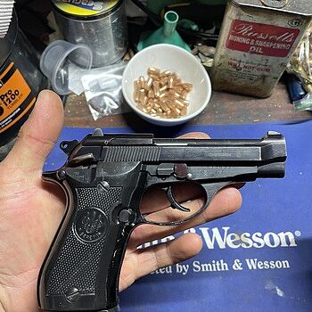 Beretta Model 84 BB 3.8" 13rd .380ACP Pistol, LE Trade In Very Good Condition 84bb