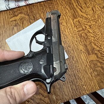 Beretta Model 84 BB 3.8" 13rd .380ACP Pistol, LE Trade In Very Good Condition Beware not as described