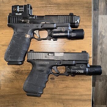 Surefire X300 Ultra 1000 lm LED Light w/ T-Slot Mounting Rail, Black - X300U-B Best dang weapon light out