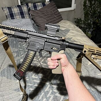 PSA AR-V 8" 9mm 1/10 Lightweight M-Lok MOE EPT SBA3 Pistol First, this is only my