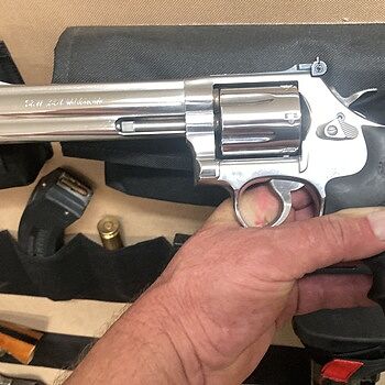 Smith & Wesson Model 686 .357 Magnum/.38 Special +P Stainless Steel Revolver 164224 Awesome gun. Love it