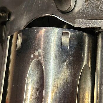 Smith & Wesson Model 686 .357 Magnum/.38 Special +P Stainless Steel Revolver 164224 Received a scratched used gun