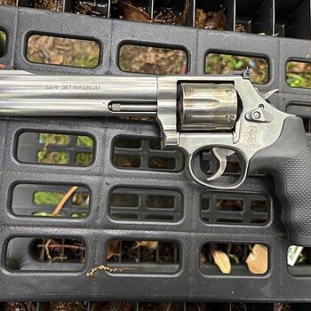 Smith & Wesson Model 686 .357 Magnum/.38 Special +P Stainless Steel Revolver 164224 Nice Pistol!!!