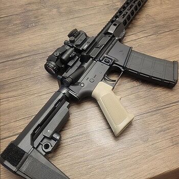 PSA AR-15 Pistol 5.56 10.5" 1/7 Phos. 9" LTWT M-Lok MOE EPT SBA4 PSA AR-15 pistol