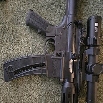 Smith & Wesson M&P 15-22 Sport .22 LR Rifle w/ Mags & Carry Case Fun for any age