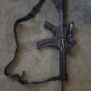 Smith & Wesson M&P 15-22 Sport .22 LR Rifle w/ Mags & Carry Case Fun for any age