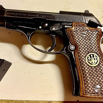 Beretta Model 84 BB 3.8" 13rd .380ACP Pistol, LE Trade In Very Good Condition Great little historic piece.
