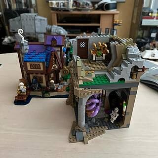 LEGO® Ideas Dungeons & Dragons: Red Dragon’s Tale