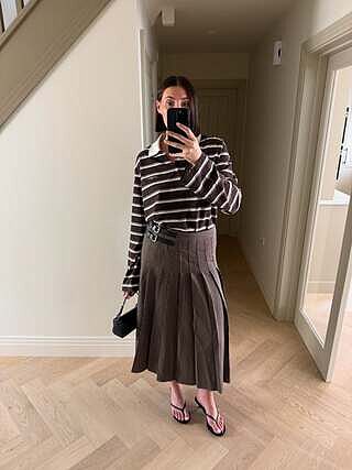 Houndstooth Pleat Midi Skirt