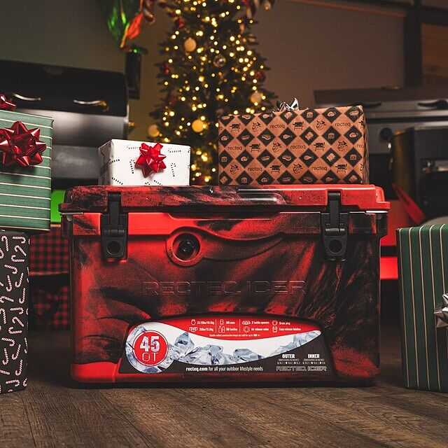 🎄On the 6th Ray of Christmas GIVEAWAYS, recteq gave to me 7 FREE 45 Quart ICERS! 🎁
How to enter:
1️⃣ Enter your email through the link in our bio ☝️
2️⃣ Share this post
3️⃣ Make sure you are following @recteq_official
🎅 PS: Get up to 5 extra entries when you tag friends who need to join the #recteqlifestyle
🏆 Winners will be notified via email daily at 11 AM EST. You must enter each day for a chance to win.
Winners from our 5th Ray of Christmas:
1. Travis Judd
2. Daniel Parrott
3. Tom Daigle
4. Ron Cote
5. Kevin Lindquist
6. Max Scheuer
7. Cheryl Crews
8. Christa Nichols