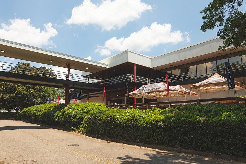 The wait is over! 🙌🙌 Our Showroom doors reopen on Thursday, November 13, and we’re kicking things off with a Grand Re-Opening celebration on Saturday, November 15! We can’t wait to welcome everyone back — come celebrate with the recteq family. We’ll see you at the recteq!