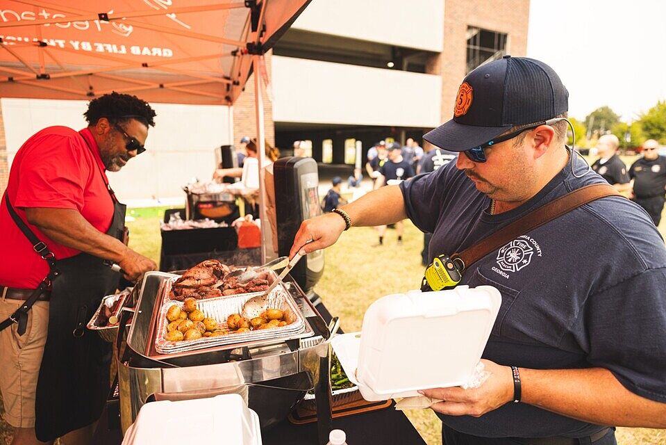 Today, we honor the brave men and women who answer the call when we need them most. Thank you to all first responders for your courage, sacrifice, and service 🇺🇸