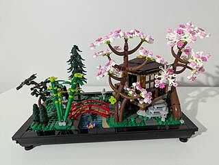LEGO® ICONS™ Tranquil Garden
