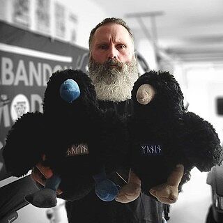 Grimfrost's Plushie, Huginn
