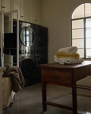 Canvas Elevated Truck - Permanent Style 6 Bu