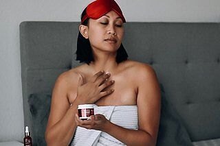 SELF-ESTEEM Neck Firming Lift