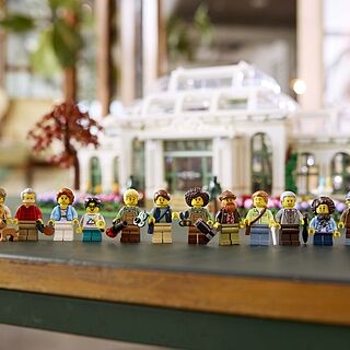 LEGO® Ideas The Botanical Garden